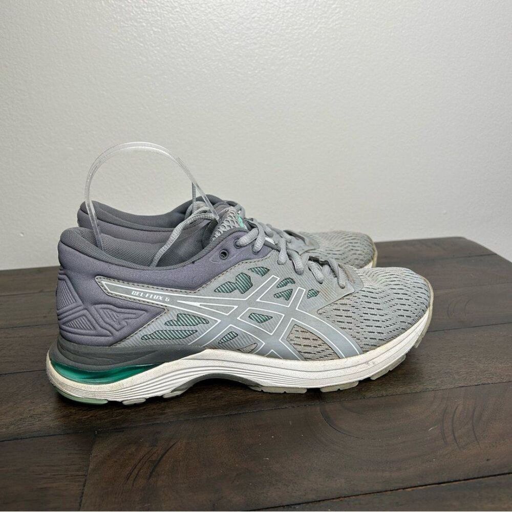 ASICS Women's Gray Running Shoes 8